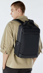 Arctic Hunter B00478