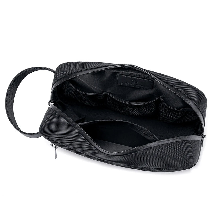 Arctic Hunter K00691