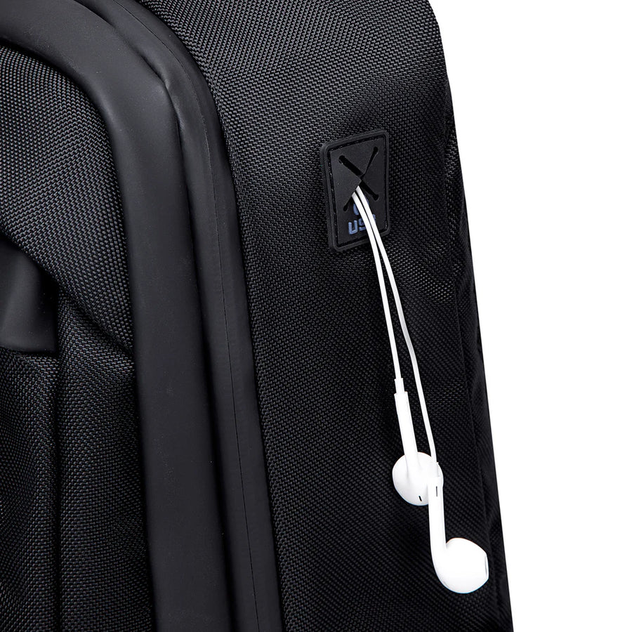 Arctic Hunter B00478