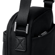 Arctic Hunter K00688