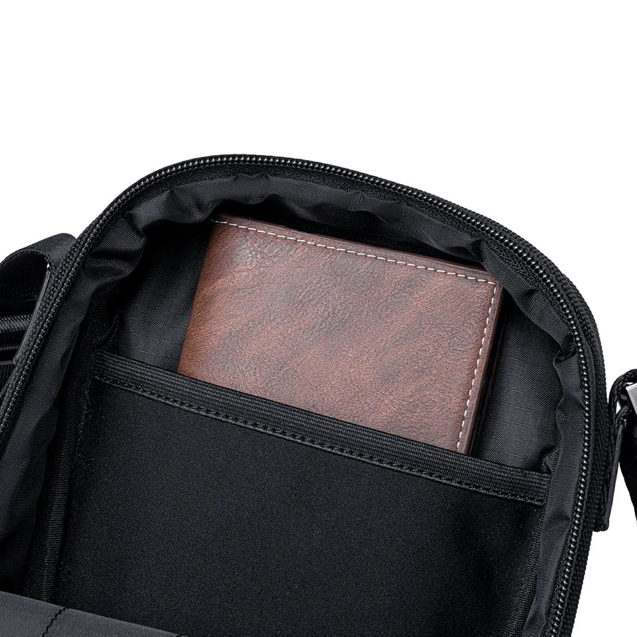 Arctic Hunter K00688