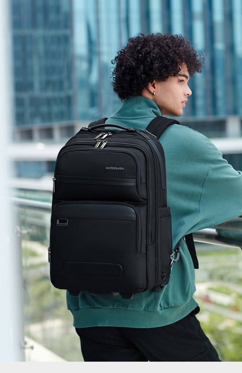Arctic hunter  LG00656-1