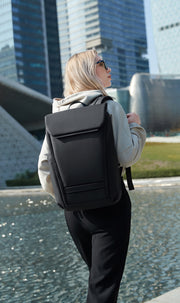 Arctic Hunter B00559