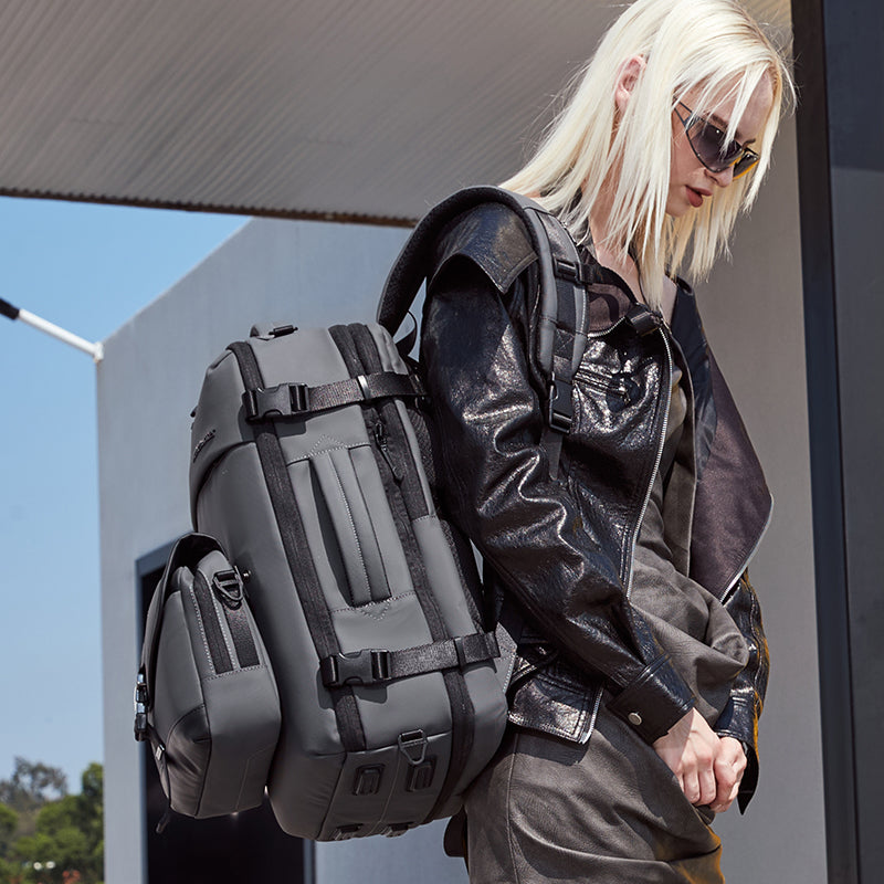 B00865  شنطة لاب توب 15.6-انش متعددة الوظائف