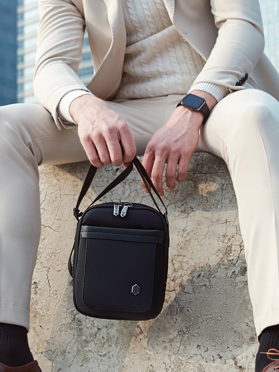 Arctic Hunter K00688