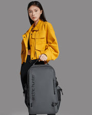 Arctic Hunter B00530