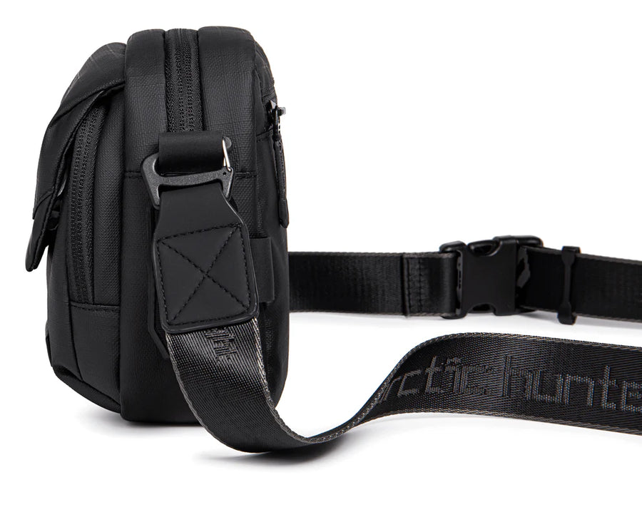 Arctic Hunter YB00518