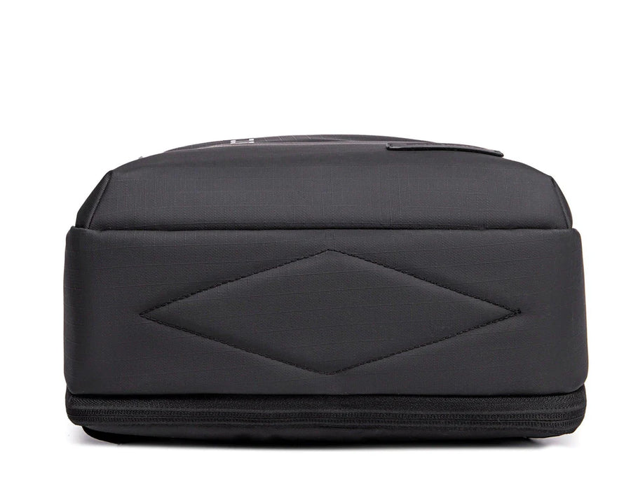 Arctic Hunter B00529