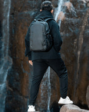 Arctic Hunter B00530