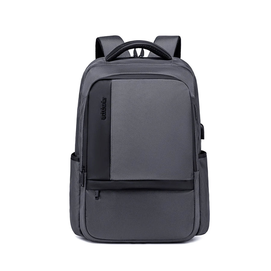 Arctic Hunter B00120c