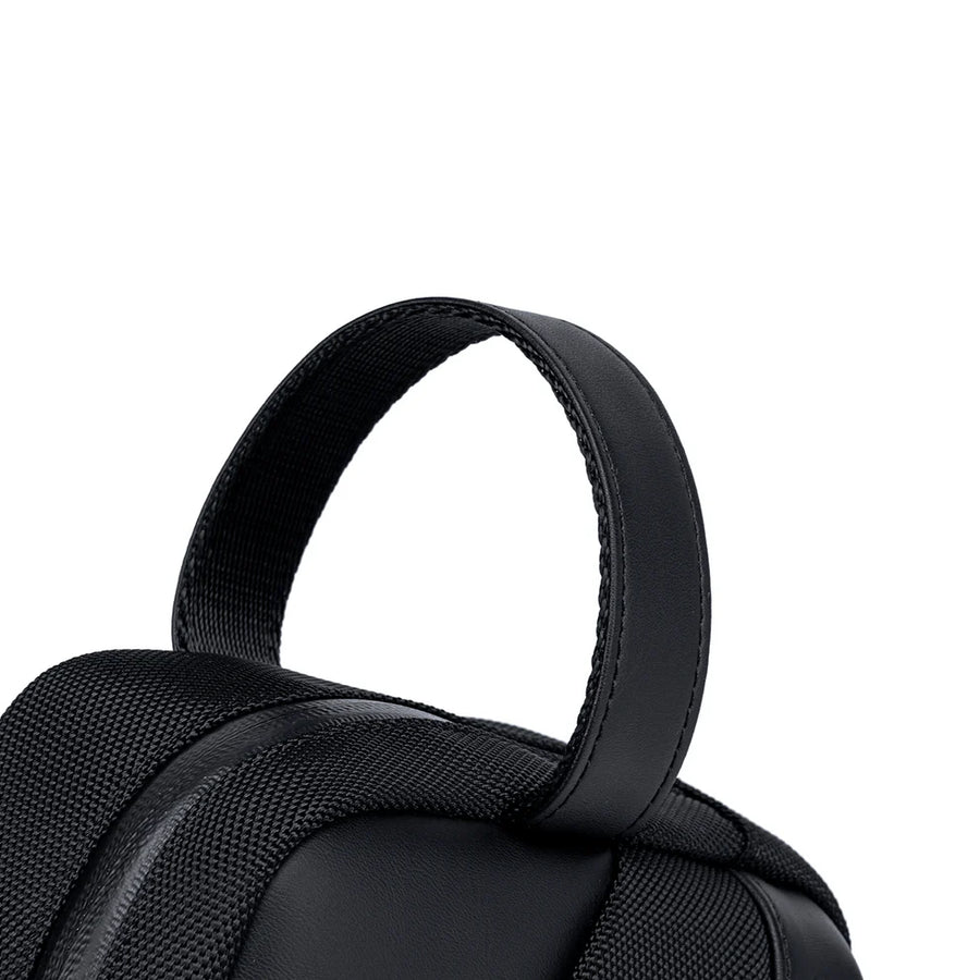 Arctic Hunter K00691