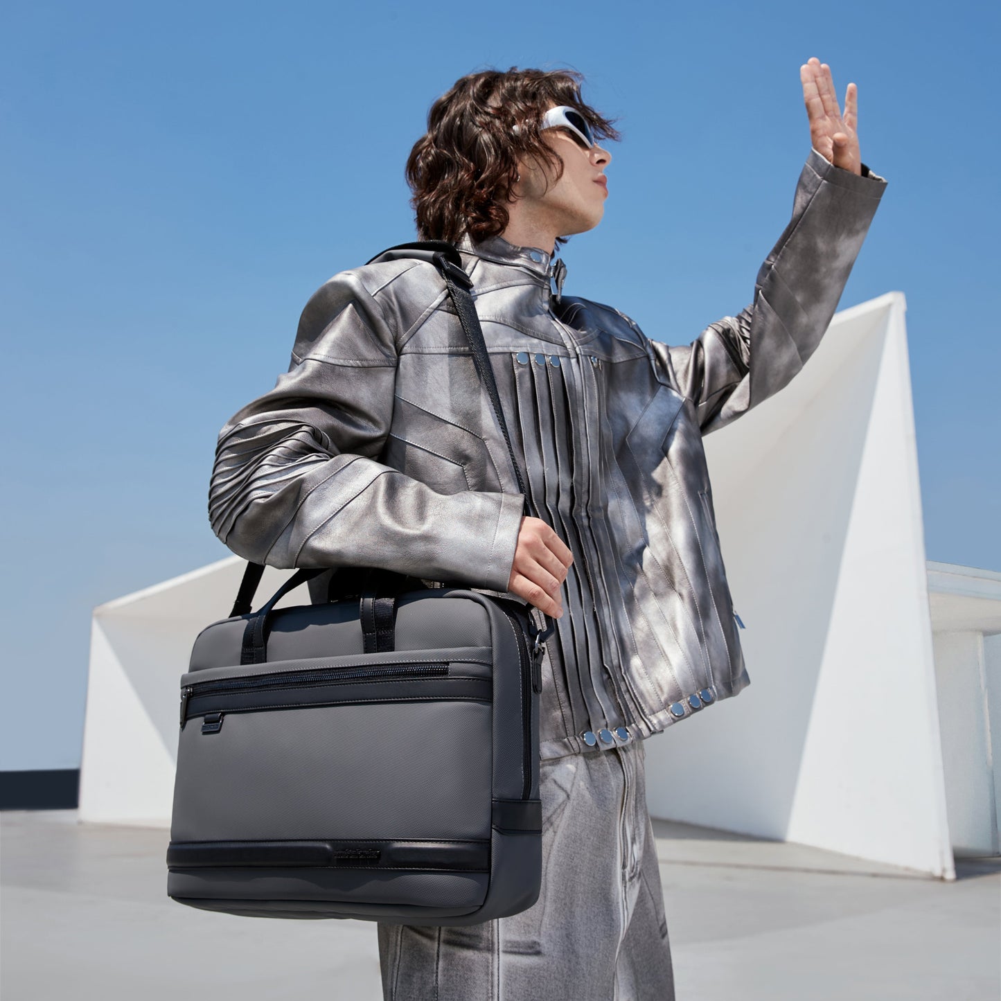 GWB00888 Grey لشنطة لاب توب كتف يد 15.6-انش ذات وزن خفيف متعددة الوظائف مقاومة للماء ذات جودة عالية من اركتك هنتر,