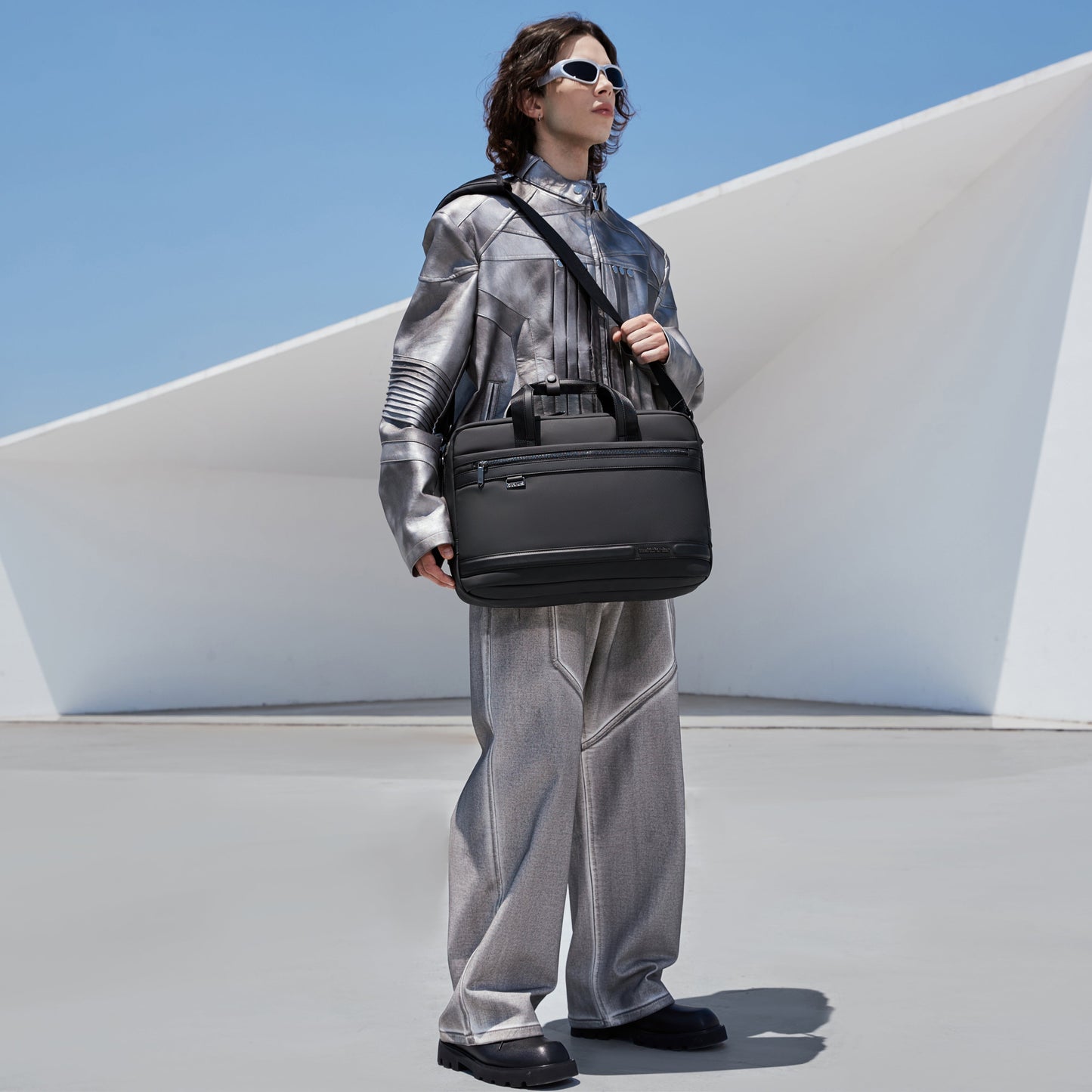 GWB00888 Black شنطة لاب توب كتف يد 15.6-انش ذات وزن خفيف متعددة الوظائف مقاومة للماء ذات جودة عالية من اركتك هنتر,