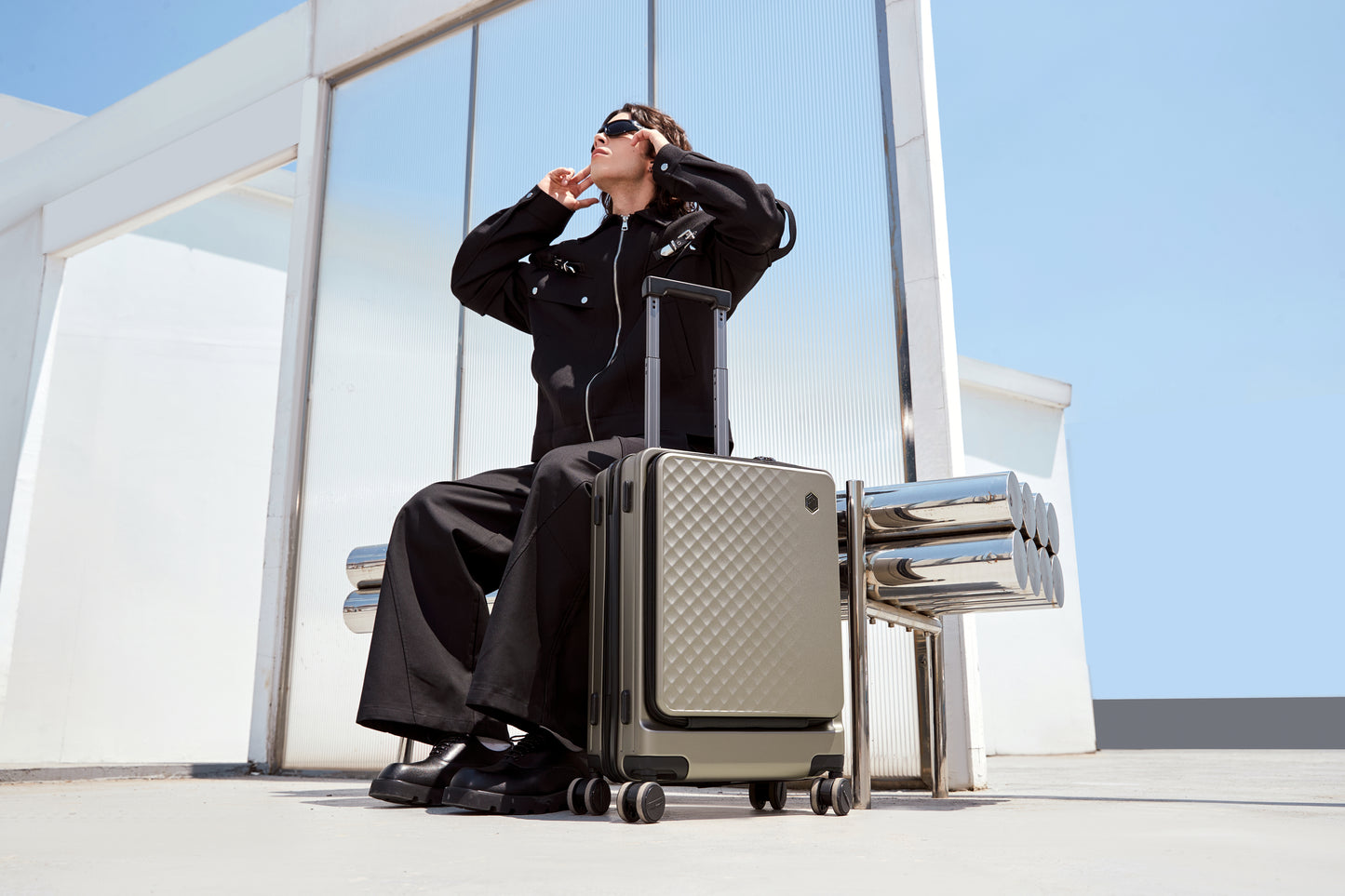 LGX002 Gold شنطة سفر بعجلات