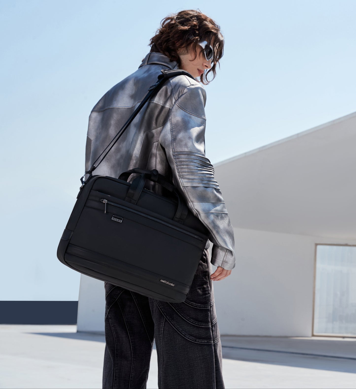 GWB00888 Black شنطة لاب توب كتف يد 15.6-انش ذات وزن خفيف متعددة الوظائف مقاومة للماء ذات جودة عالية من اركتك هنتر,