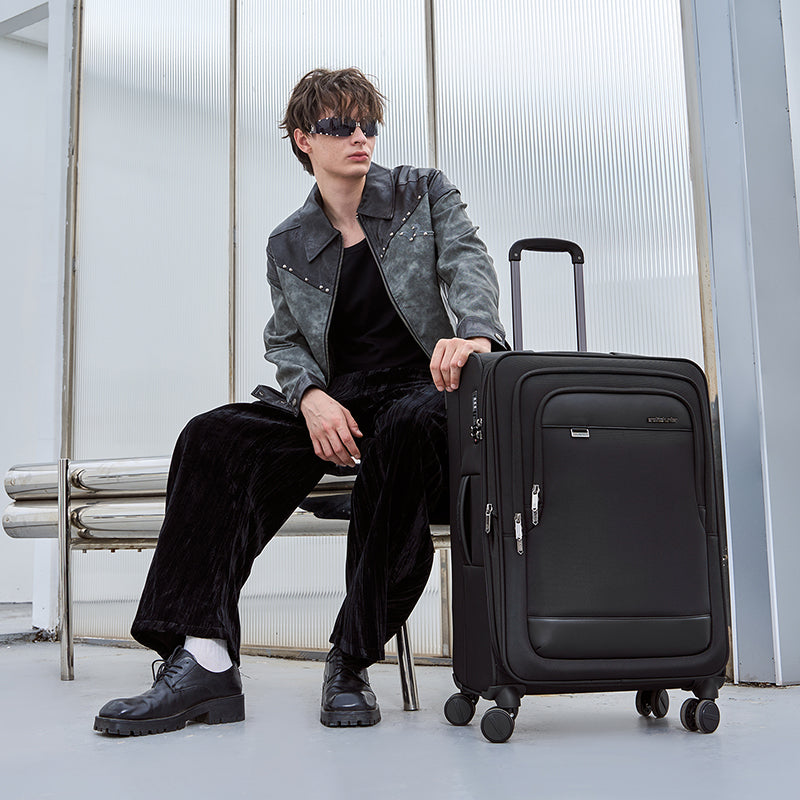 LGX004 شنطه سفر بعجلات