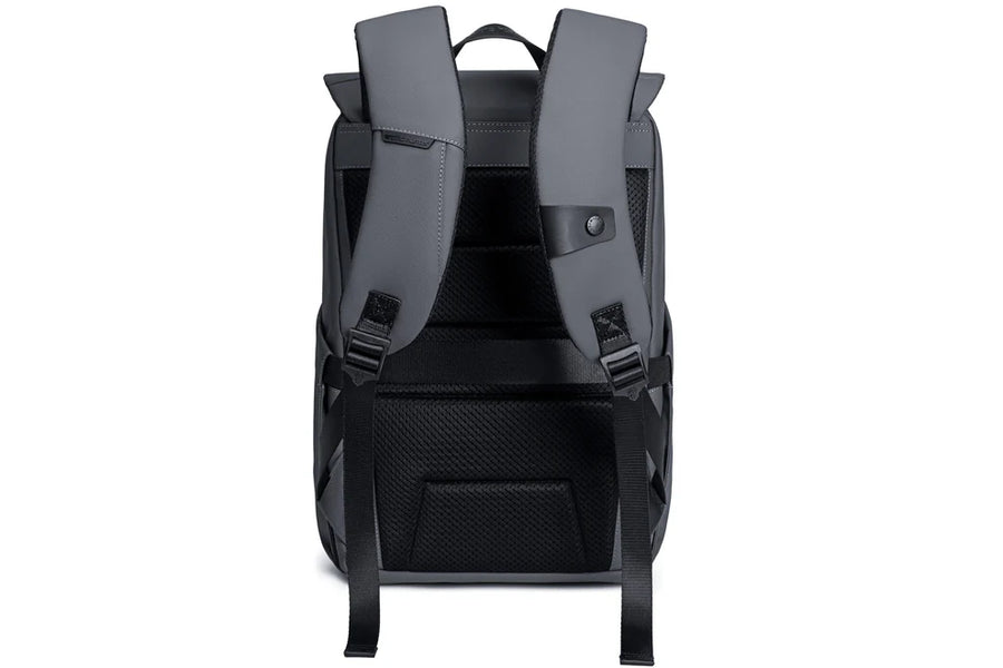 Arctic Hunter B00559