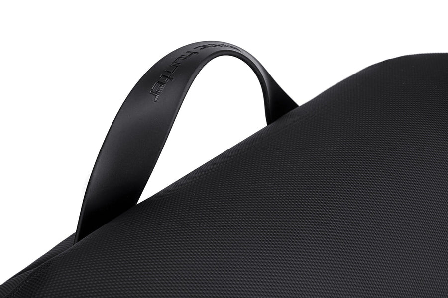 Arctic Hunter B00559