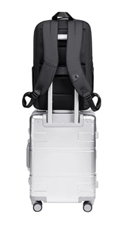 Arctic Hunter B00555