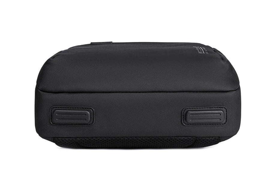 Arctic Hunter B00574