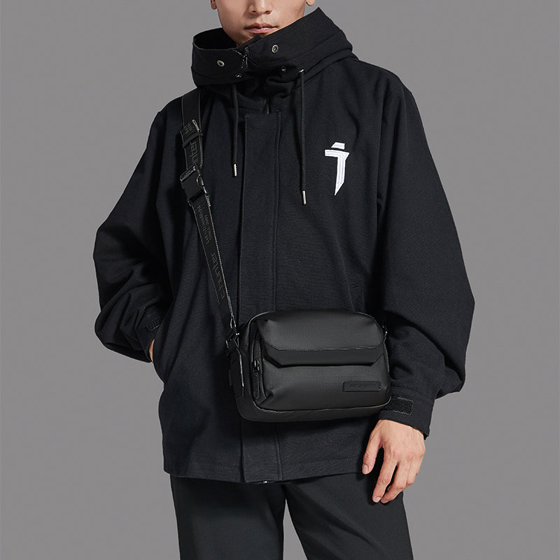 Arctic Hunter YB00518